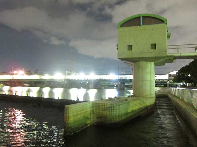 下流側から撮影