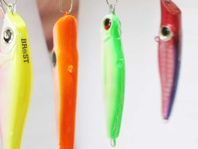 ルアーの修理の仕上げ