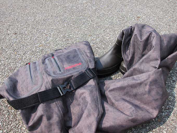 マズメブーツフットゲームウェイダー