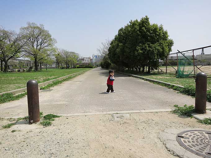 駐車場から浜甲子園運動公園