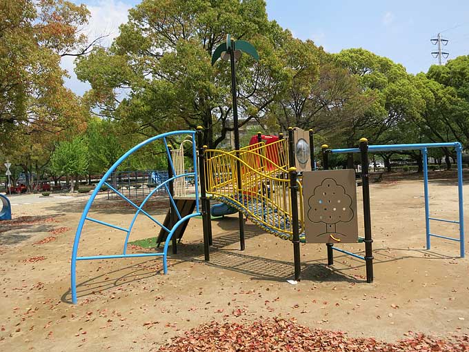 西武庫公園すべり台