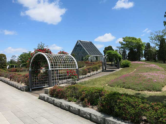 阪神競馬場・セントウルガーデン