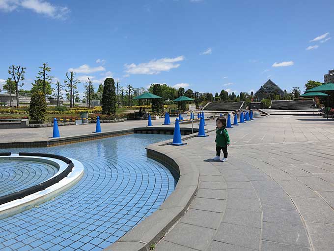 阪神競馬場・セントウルガーデン