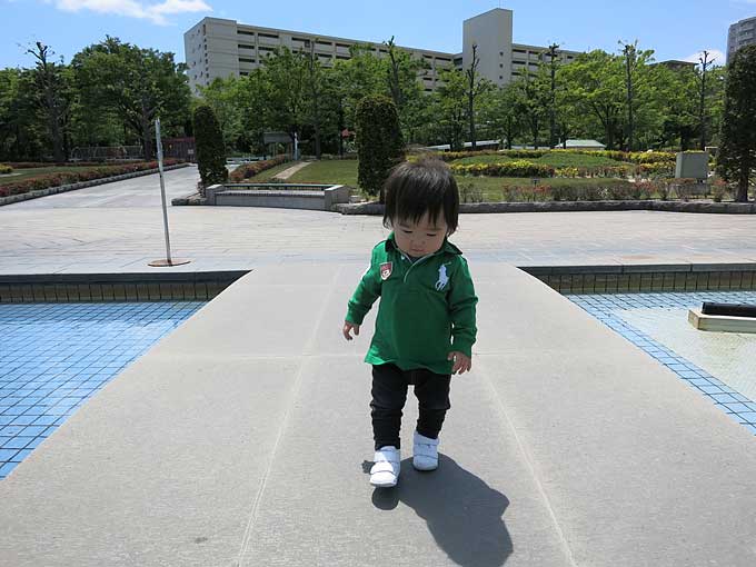 阪神競馬場・セントウルガーデンの橋