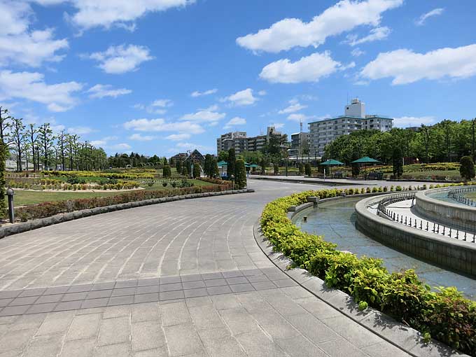 阪神競馬場・セントウルガーデン