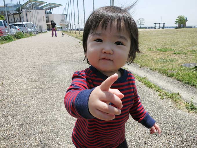 新西宮ヨットハーバー駐車場横の広場