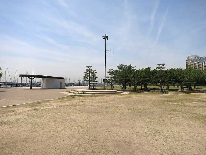 新西宮ヨットハーバー