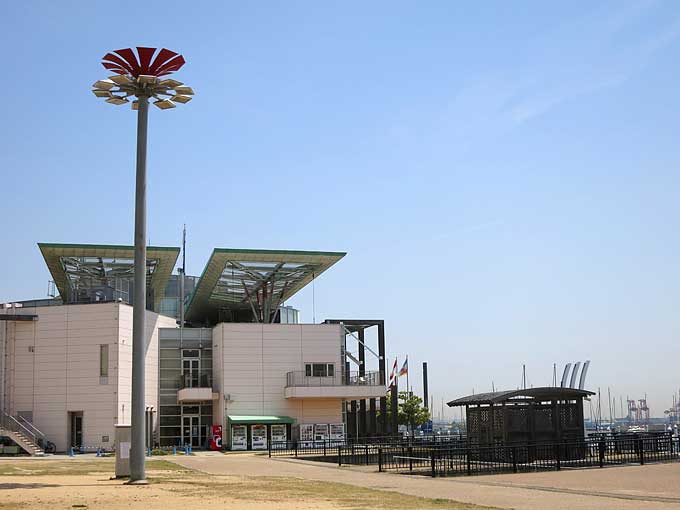 新西宮ヨットハーバー