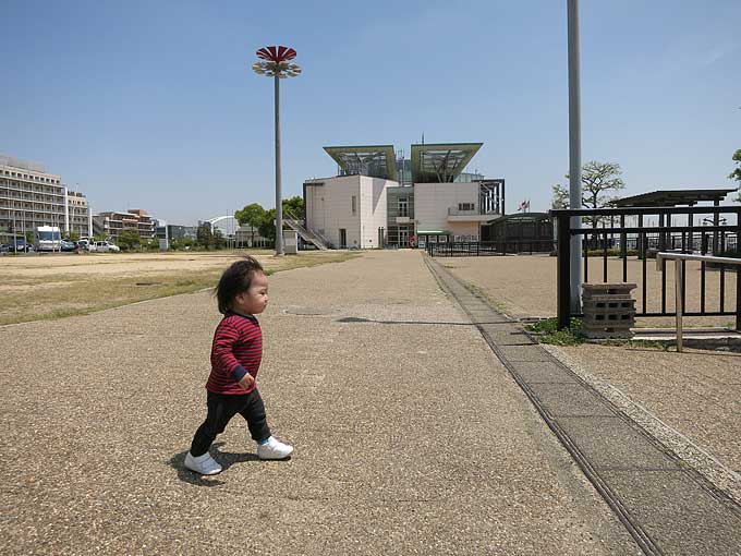 新西宮ヨットハーバーのマリーナへ
