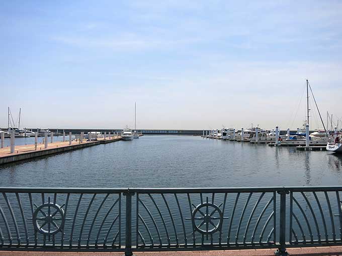 新西宮ヨットハーバーのマリーナ