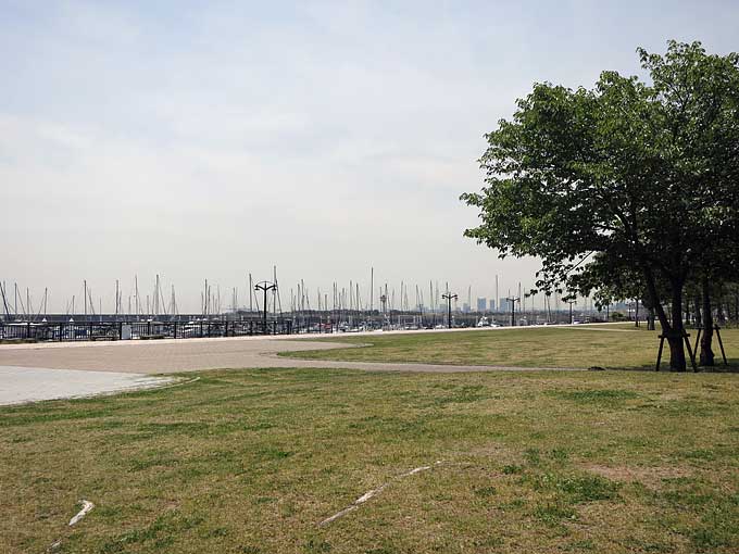 新西宮ヨットハーバー