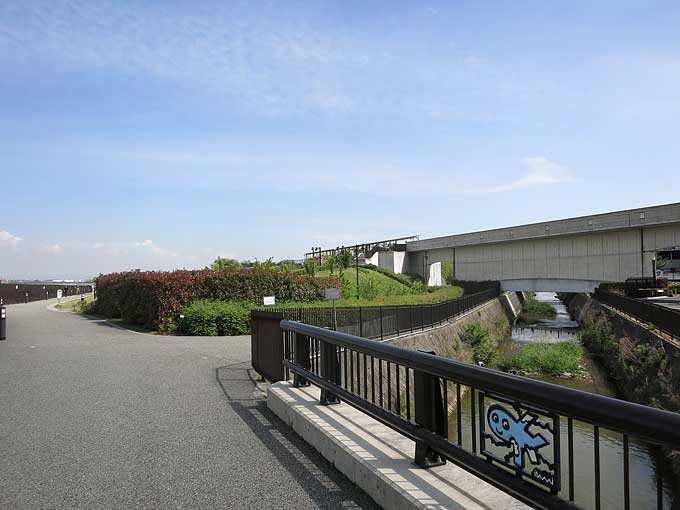 伊丹スカイパーク・川