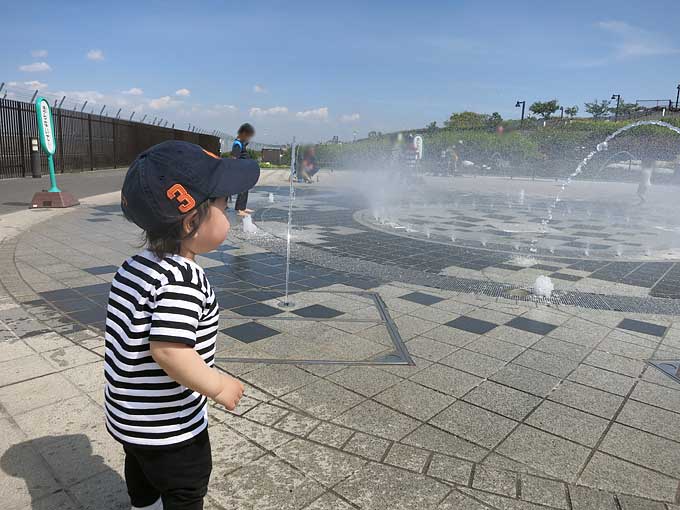 伊丹スカイパーク・噴水にチャレンジ