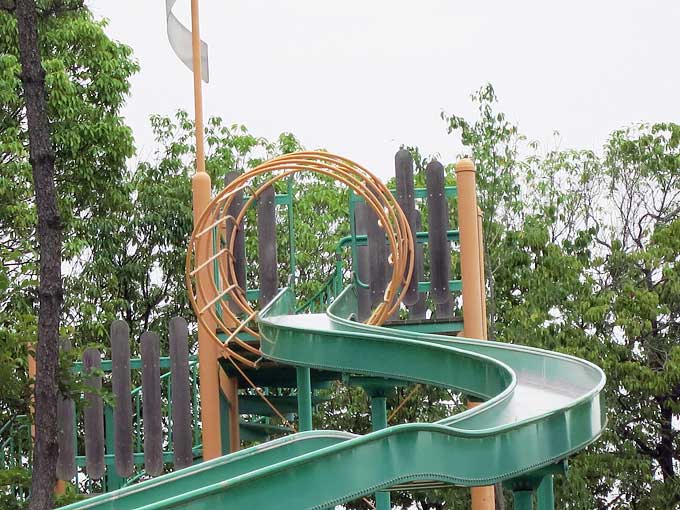 県立甲子園浜海浜公園・西宮のループスライダー