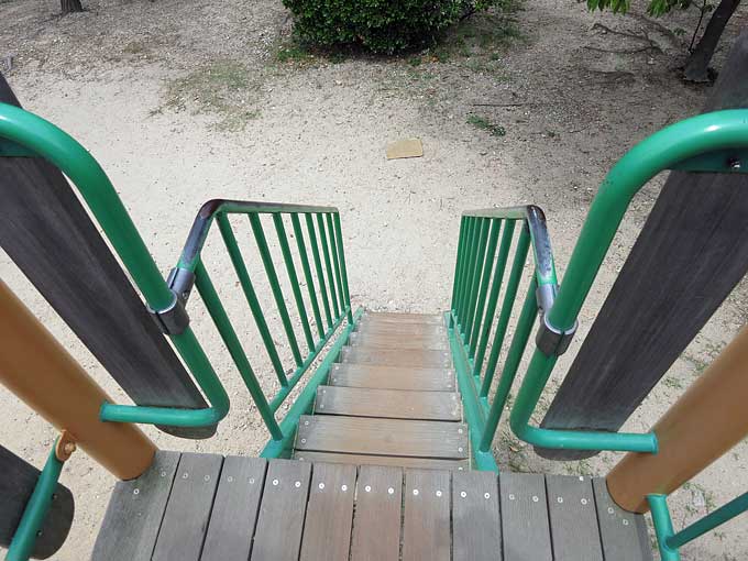 ループスライダーの階段