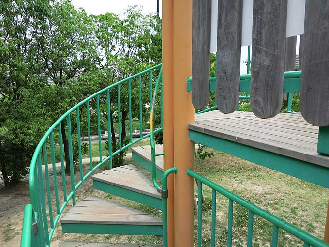 ループスライダーの階段