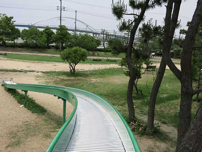 ループスライダー滑走中