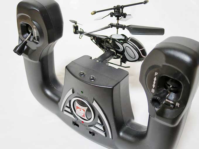 micro helicopter3 充電中