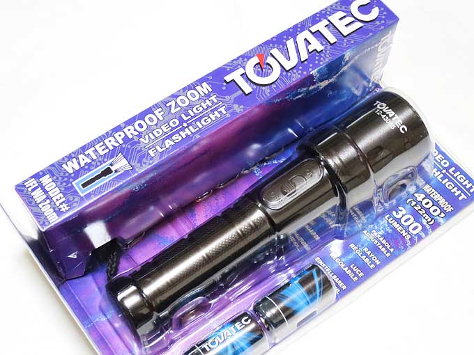 INTOVA 防水LEDズームライト WAZOOM