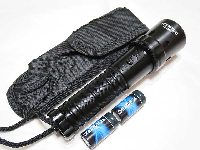 INTOVA 防水LEDズームライト WAZOOM の同梱品