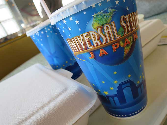 メルズドライブイン