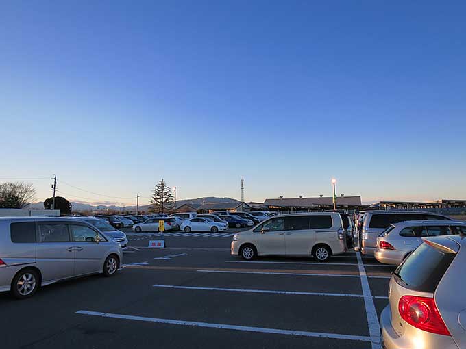 なばなの里駐車場