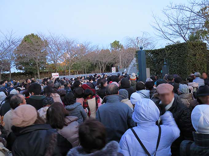 光のトンネル前