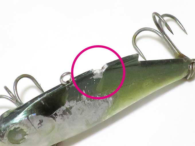 ルアーが欠けた分部