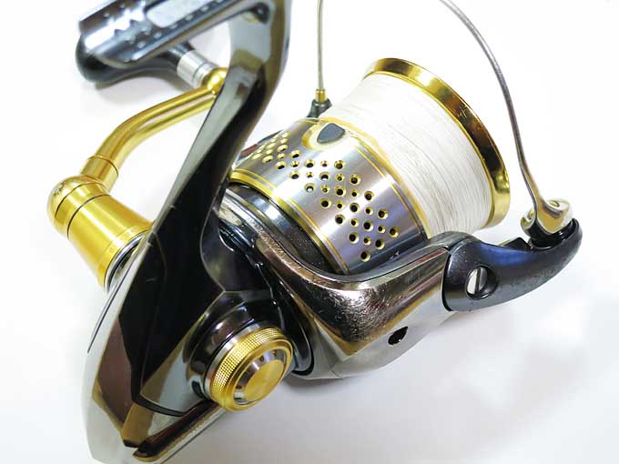 スピニングリール