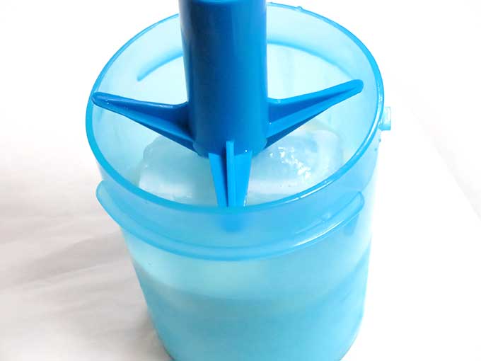 スピンブレードをセットする