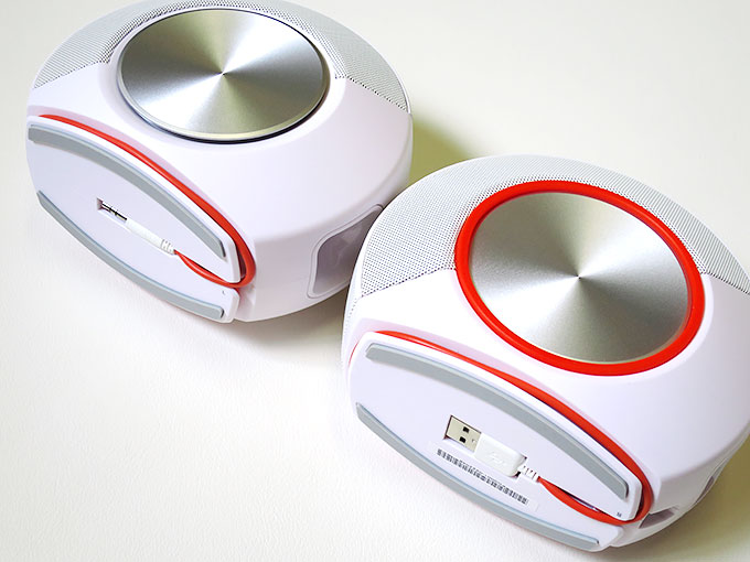 JBL PebblesのUSBケーブル