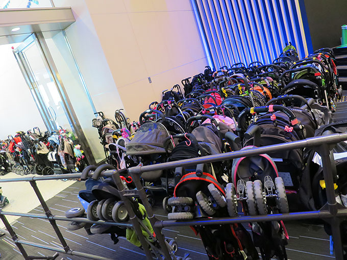 ベビーカーの数が凄い