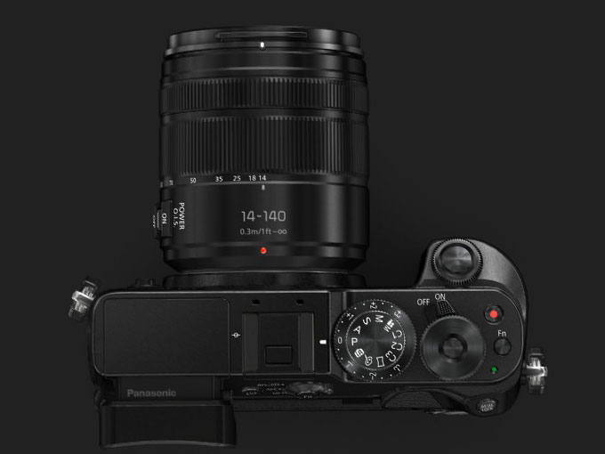 LUMIX DMC-GX8上面