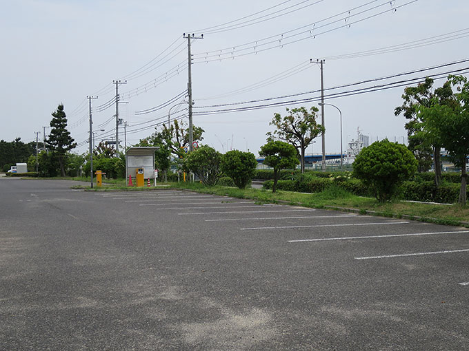 県立甲子園浜海浜公園の駐車場