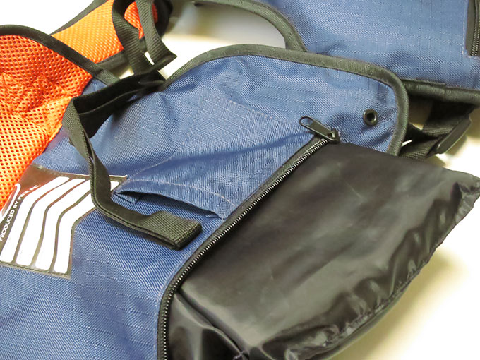 浮力材は取り外し可能