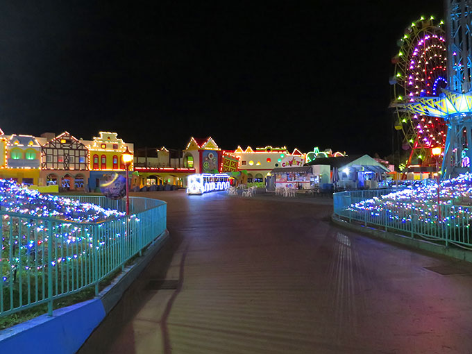 夜のバードランド内へ