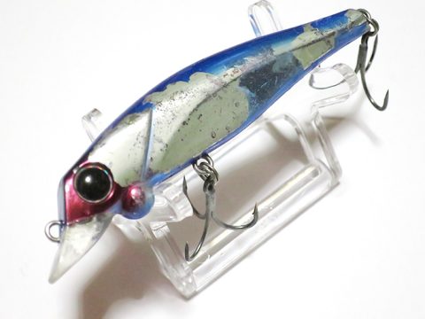 秋シーバスの勝負ルアーはフックを交換しておく