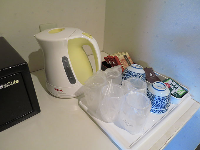 お茶とお茶菓子