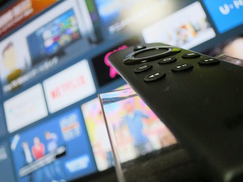 Fire TV Stickの感想と使い方・YouTubeの設定!