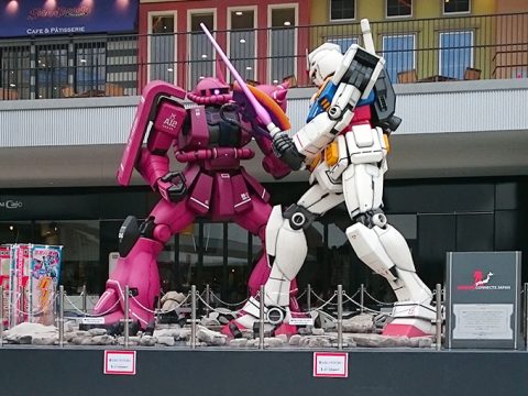 エキスポシティにあるガンダムスクエアのカフェとお土産!