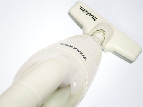 マキタの充電式ハンディ掃除機が便利過ぎて感激!!