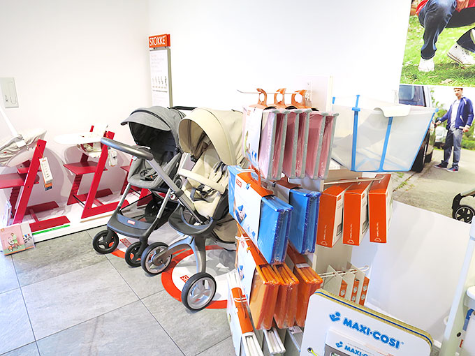 エアバギービルド芦屋店の店内