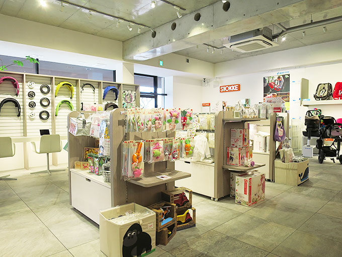 エアバギービルド芦屋店の店内