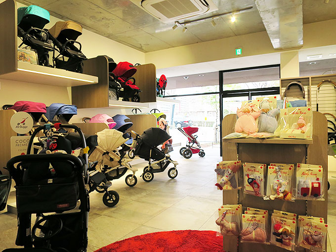 エアバギービルド芦屋店の店内
