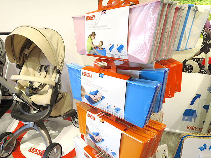 赤ちゃんグッズも