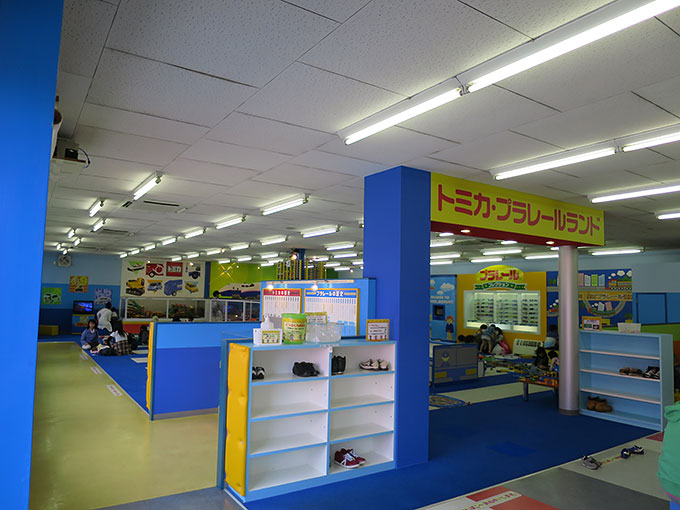 トミカ・プラレールランド