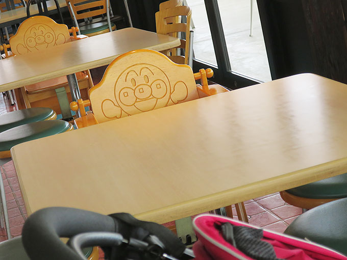 子供用の椅子も完備