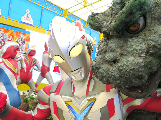 ウルトラマンXかな??