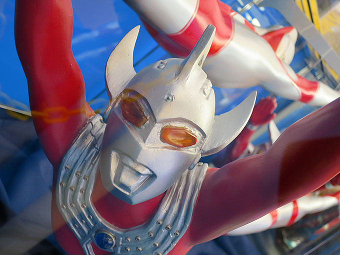 ウルトラマンタロウ!