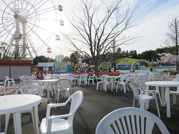 閉園時間が近づき…